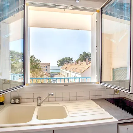 Les Tilleuls-3 By Interhome