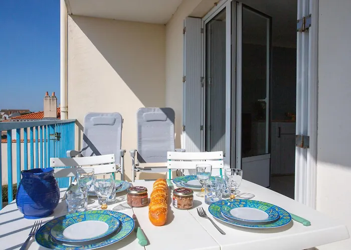 Les Tilleuls-3 By Interhome